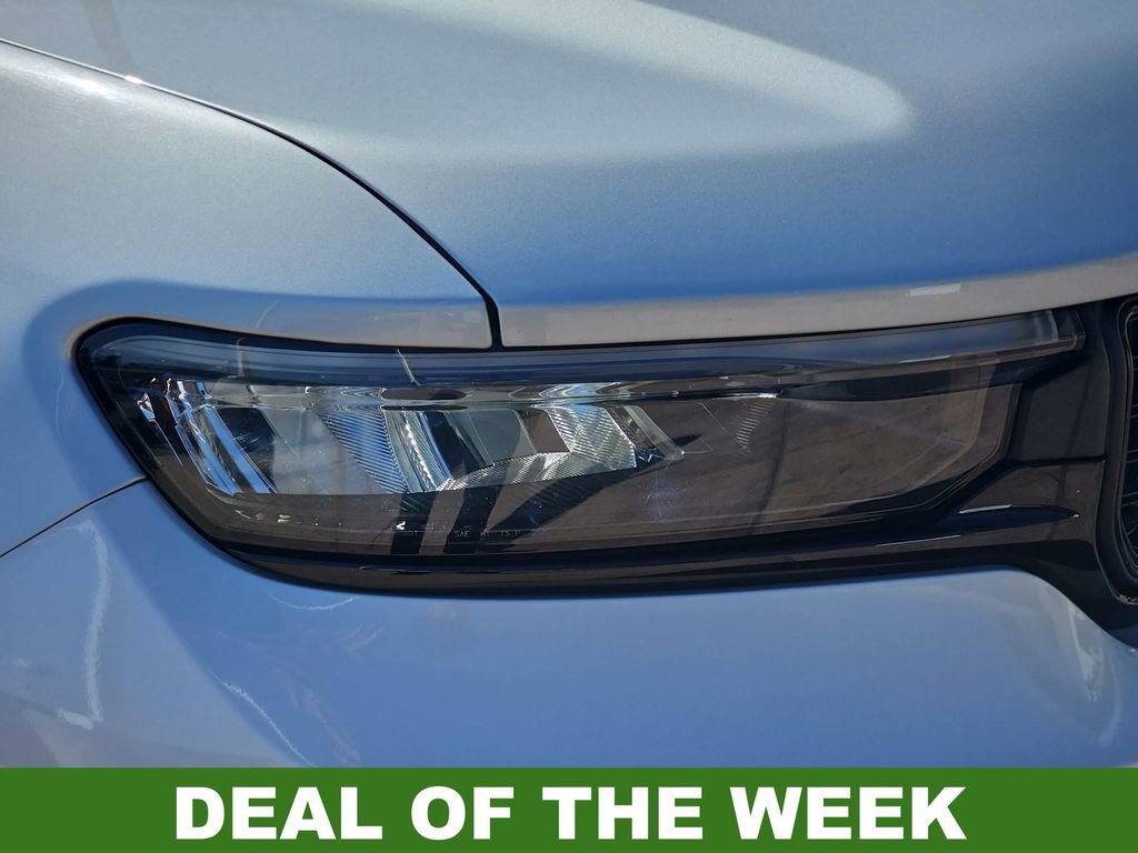 Used 2023 Jeep Grand Cherokee L Laredo image 34