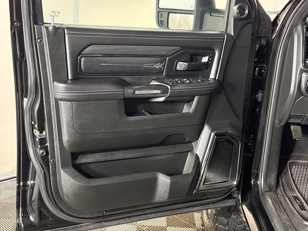 Used 2023 RAM 2500 Limited AWD/4WD image 10