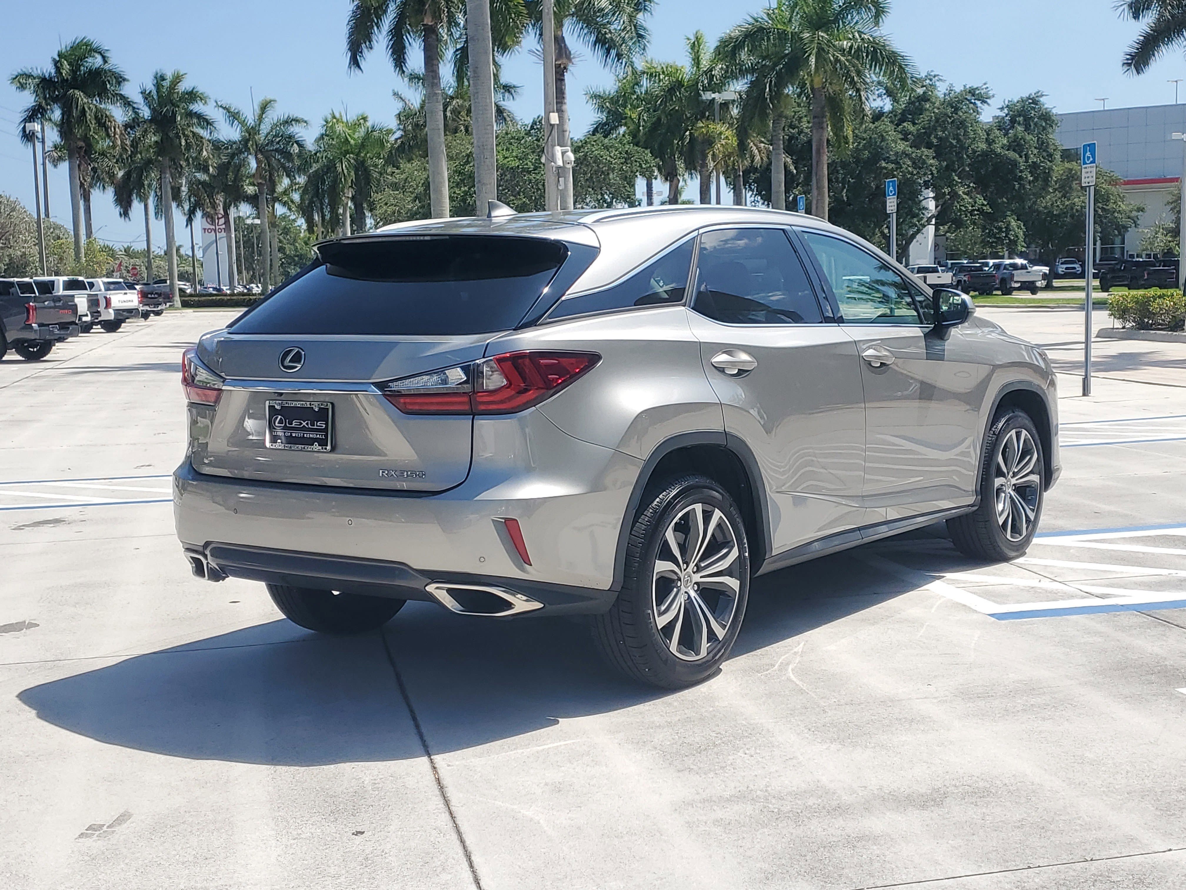 Used 2017 Lexus RX 350 FWD w/ Premium Package image 10