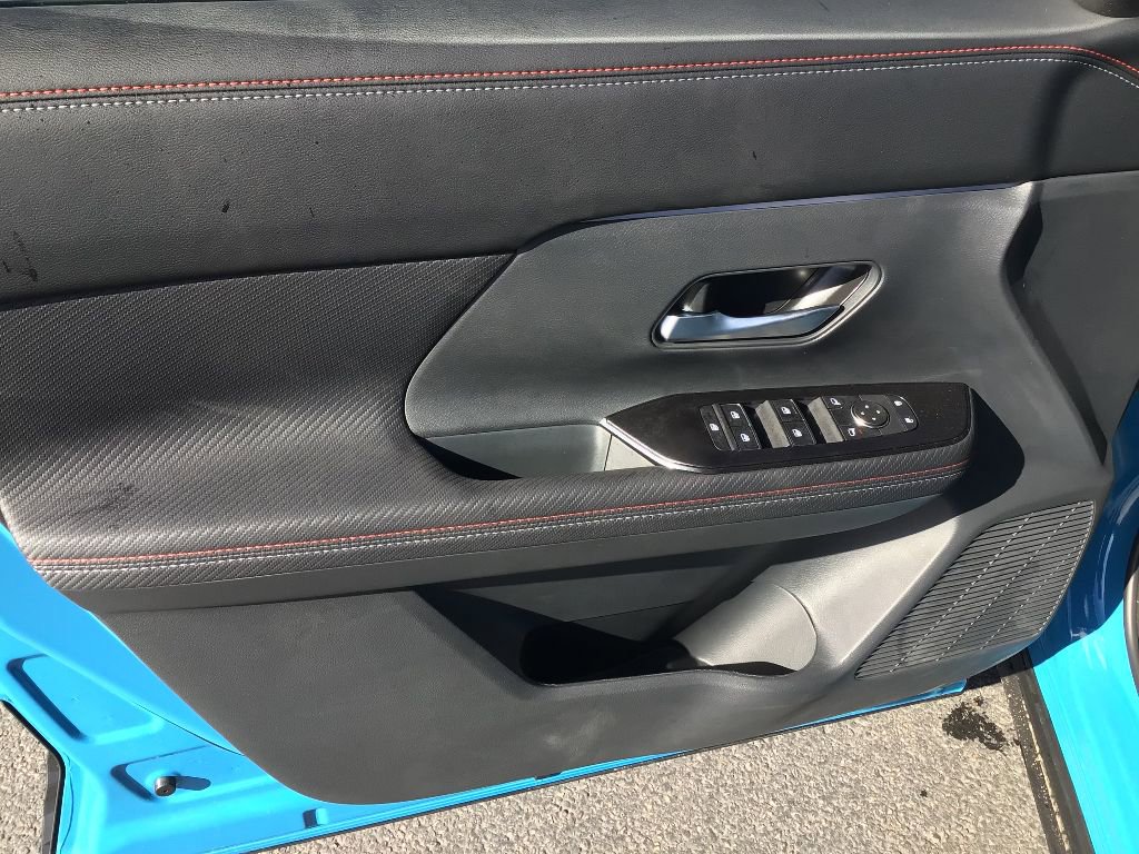 New 2026 Nissan Kicks SR w/ Cold Weather Package image 9