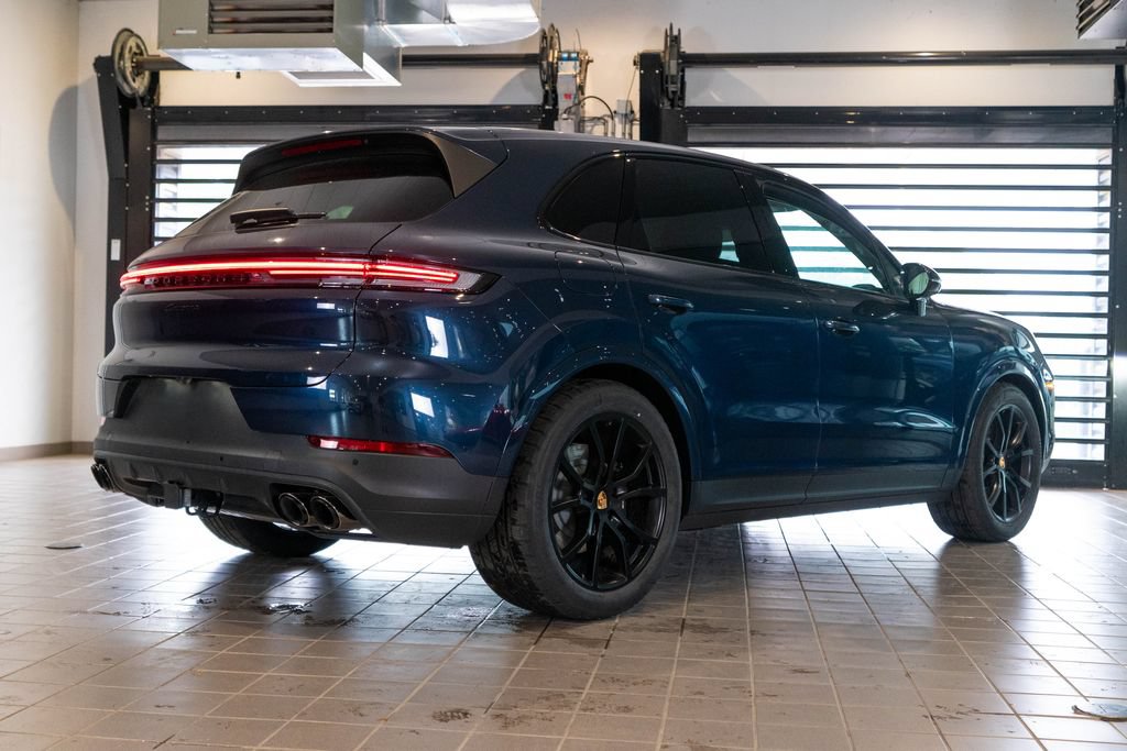 New 2026 Porsche Cayenne AWD/4WD image 8