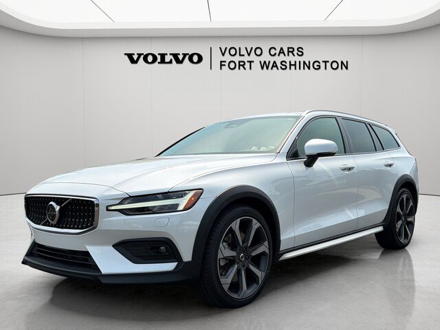 Certified 2024 Volvo V60 B5 Cross Country Ultimate w/ Protection Package Premier AWD/4WD image 1