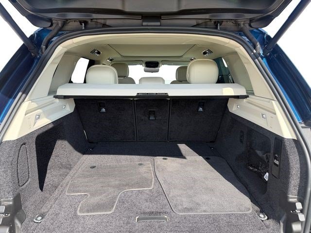 Used 2024 Land Rover Range Rover SE AWD/4WD image 18