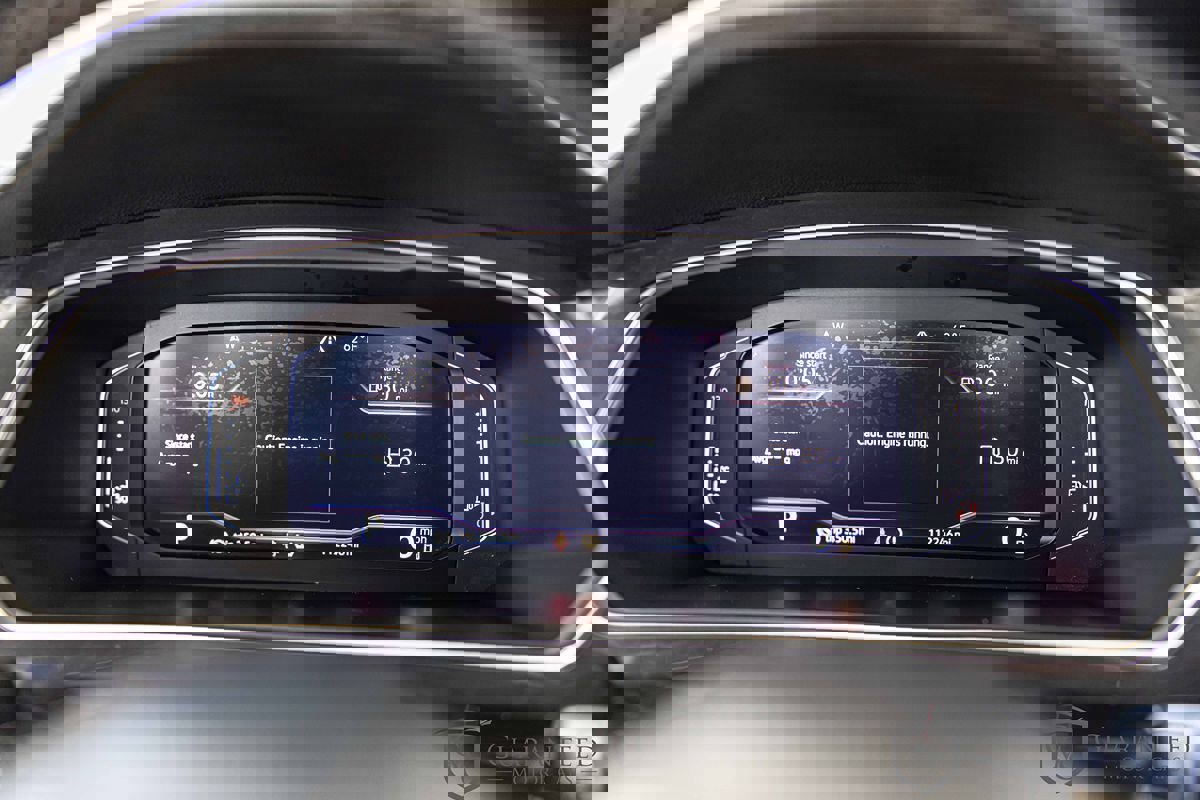 Used 2019 Volkswagen Tiguan SEL Premium image 25