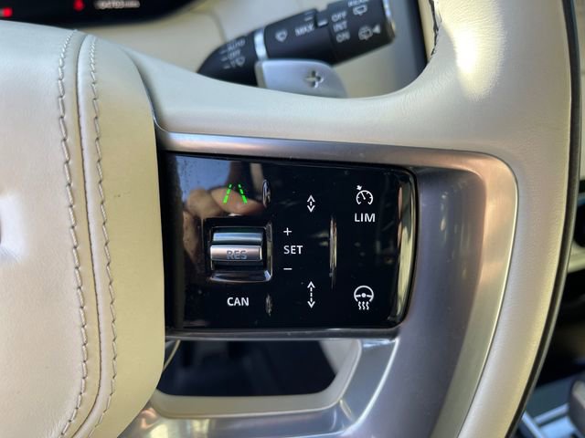 Used 2023 Land Rover Range Rover SE image 35