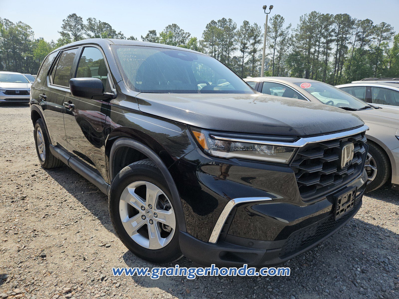 Used 2023 Honda Pilot LX image 5
