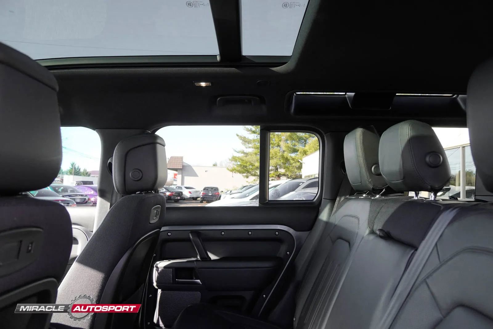 Used 2020 Land Rover Defender 110 X image 22