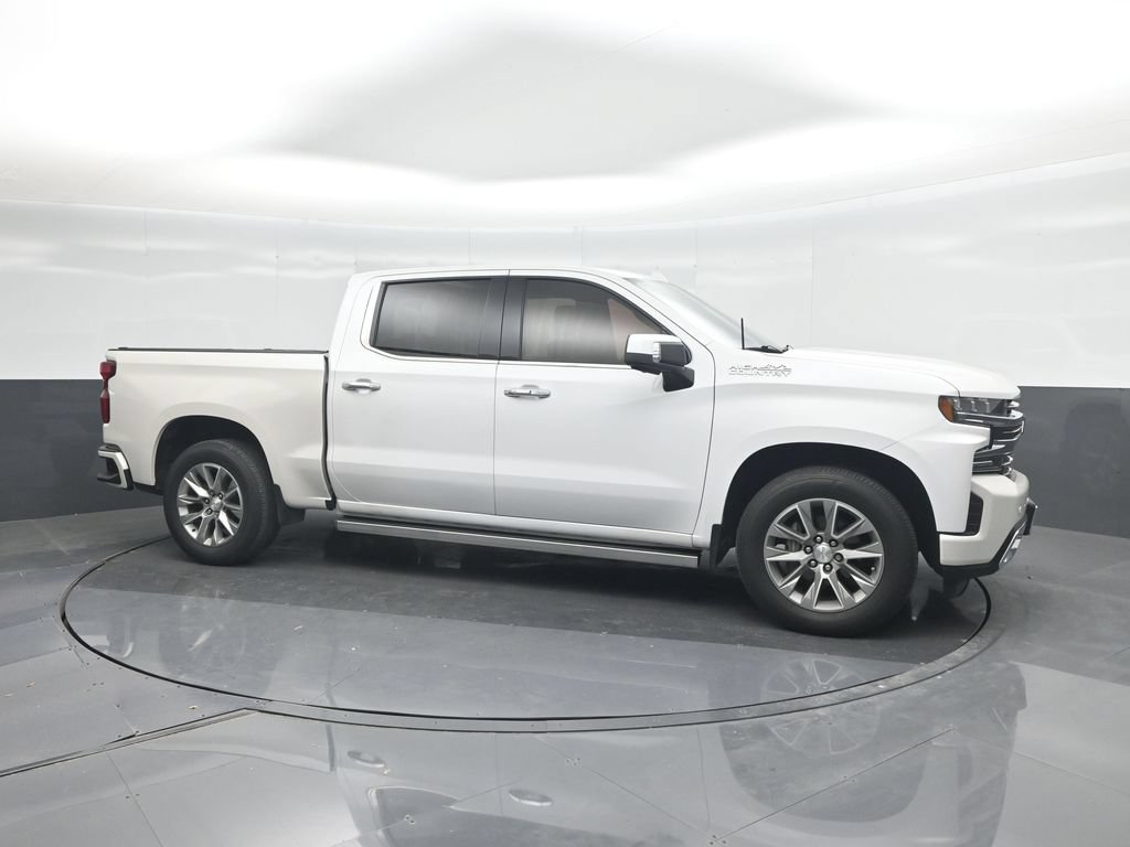 Used 2019 Chevrolet Silverado 1500 High Country w/ Technology Package AWD/4WD image 11