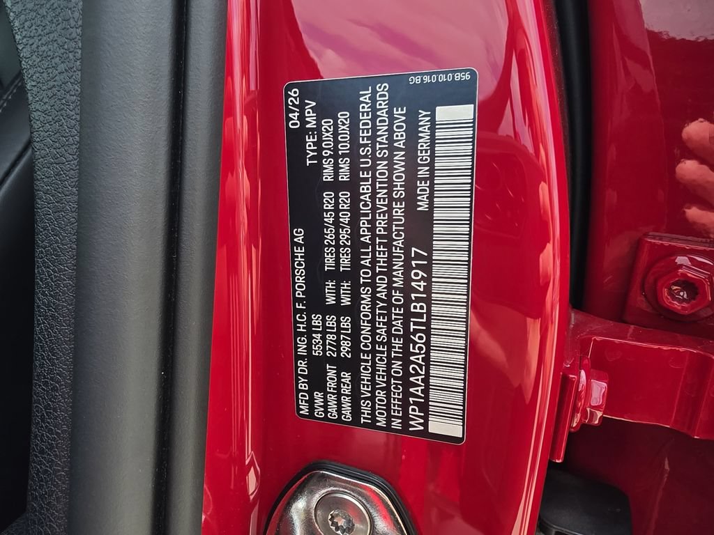Used 2026 Porsche Macan AWD/4WD image 31