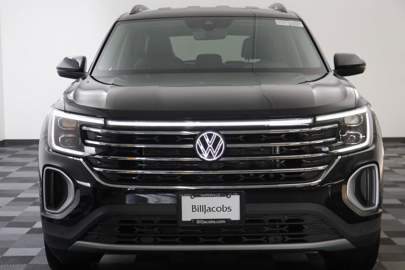 Used 2025 Volkswagen Atlas SE w/ Black Wheel Package image 21
