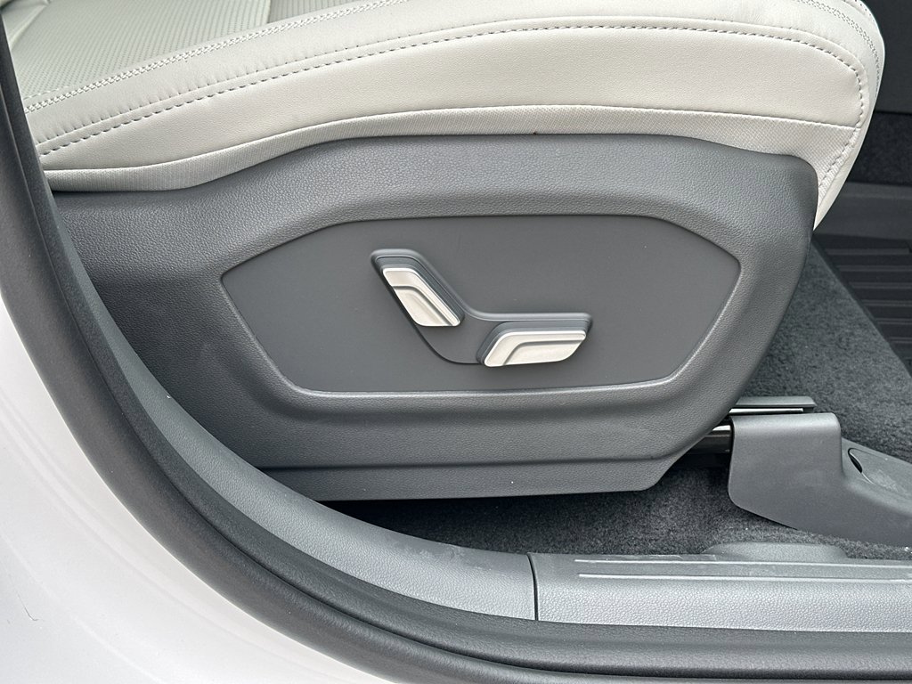 New 2026 Hyundai Santa Fe Calligraphy AWD/4WD image 32