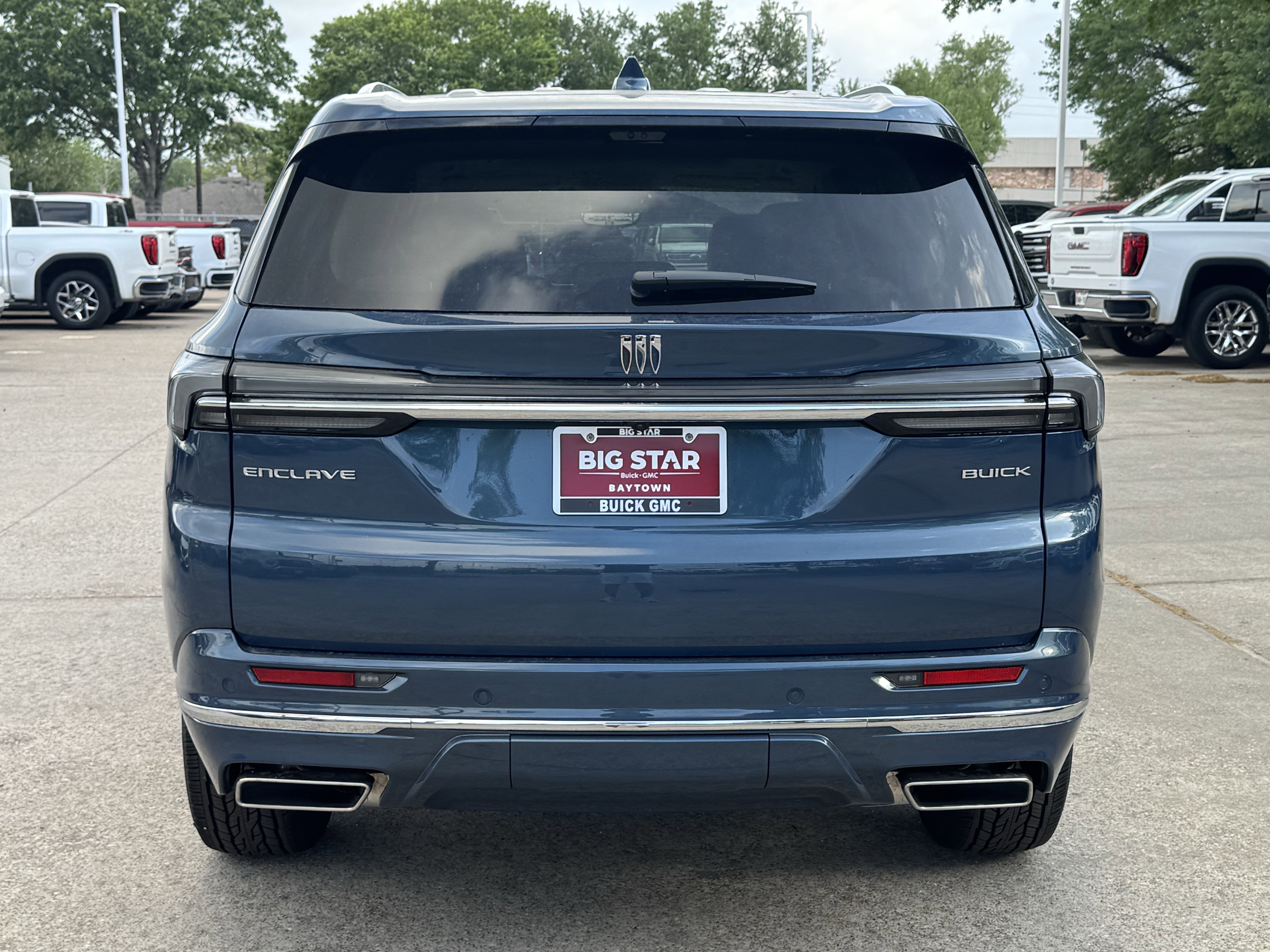 New 2026 Buick Enclave Avenir image 9