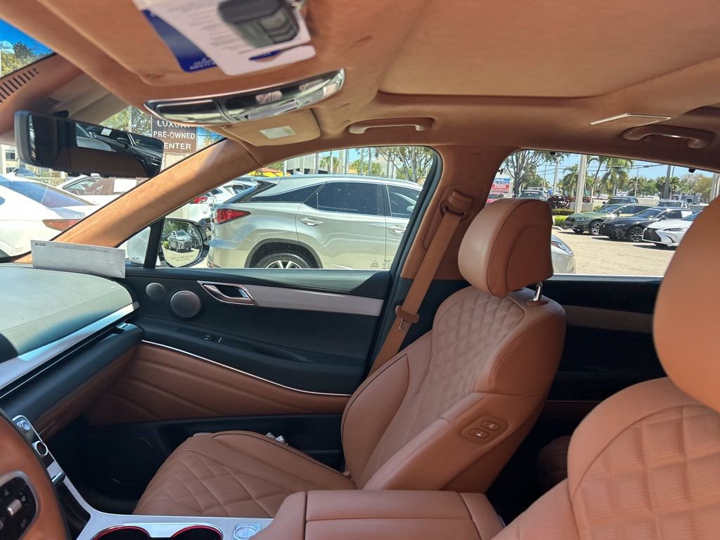 Used 2025 Genesis GV80 3.5T Prestige AWD/4WD image 14