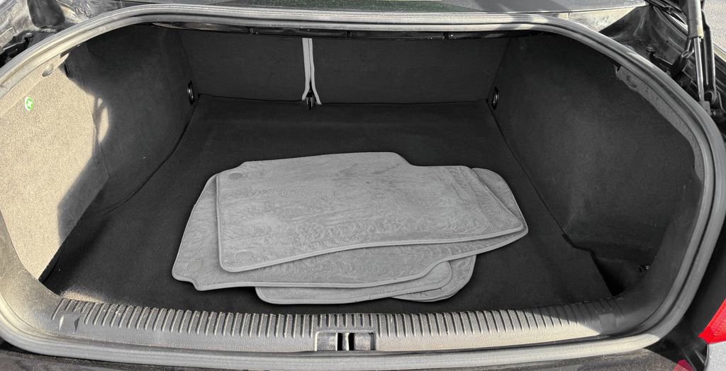 Used 1999 Volkswagen Passat GLS FWD image 9