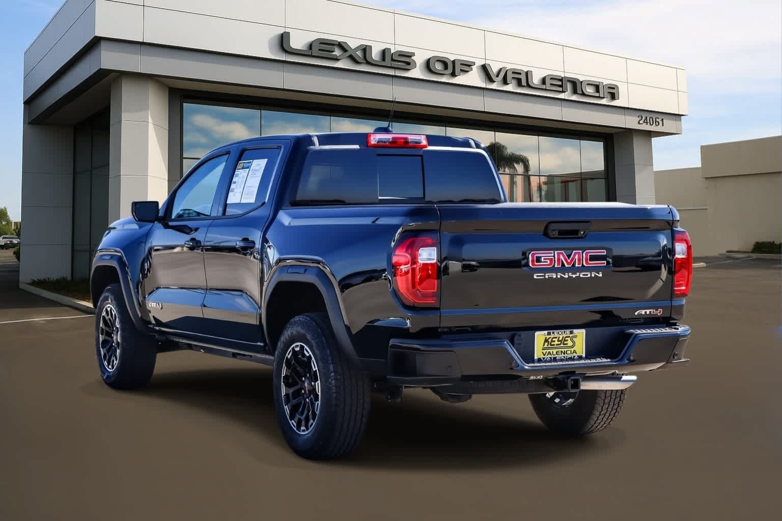 Used 2026 GMC Canyon AT4 AWD/4WD image 2