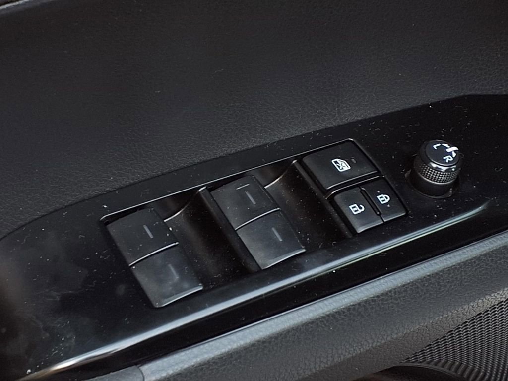 Certified 2025 Toyota Camry SE w/ Convenience Package image 16