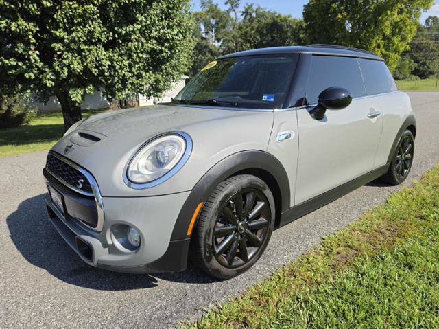Used 2016 MINI Cooper S FWD image 2