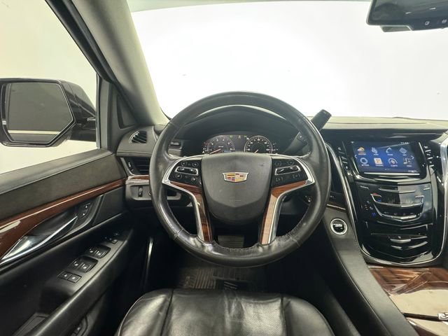 Used 2015 Cadillac Escalade Luxury RWD image 21