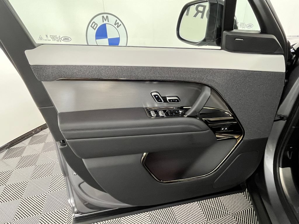 Used 2024 Land Rover Range Rover Sport Dynamic SE AWD/4WD image 28