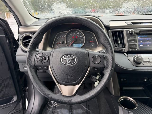 Used 2015 Toyota RAV4 XLE image 16
