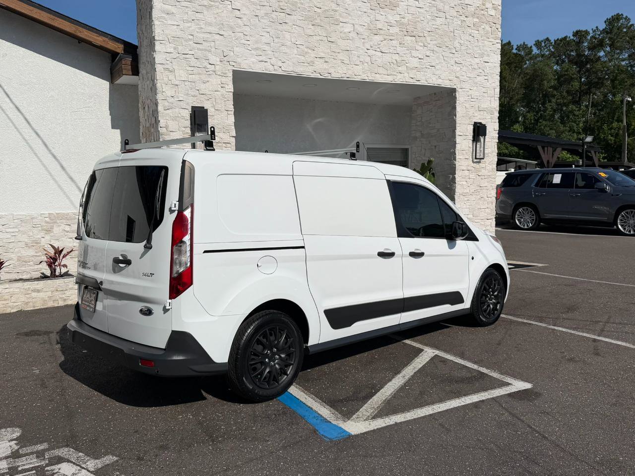 Used 2016 Ford Transit Connect XLT FWD image 15