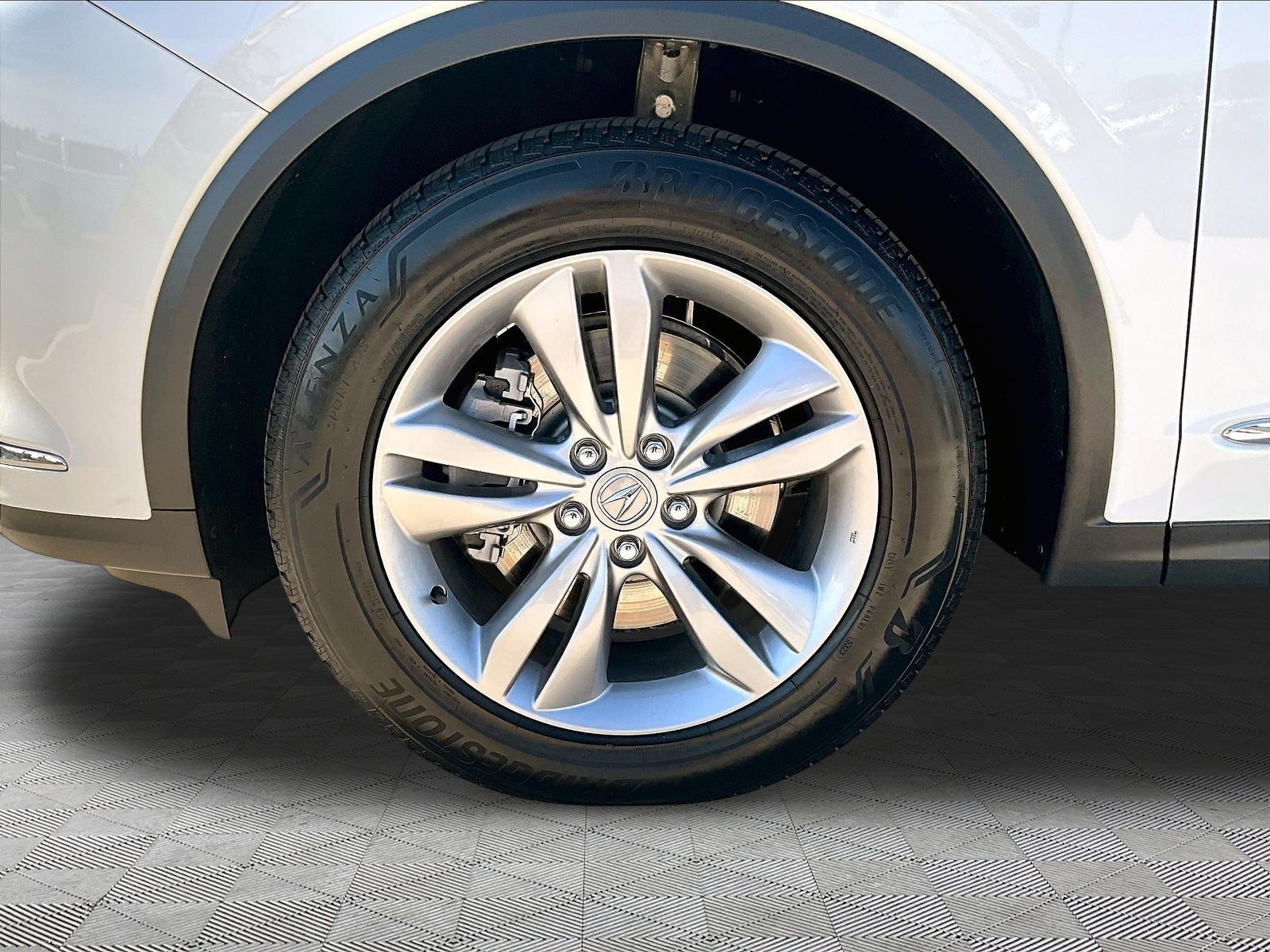 Certified 2024 Acura MDX SH-AWD image 35