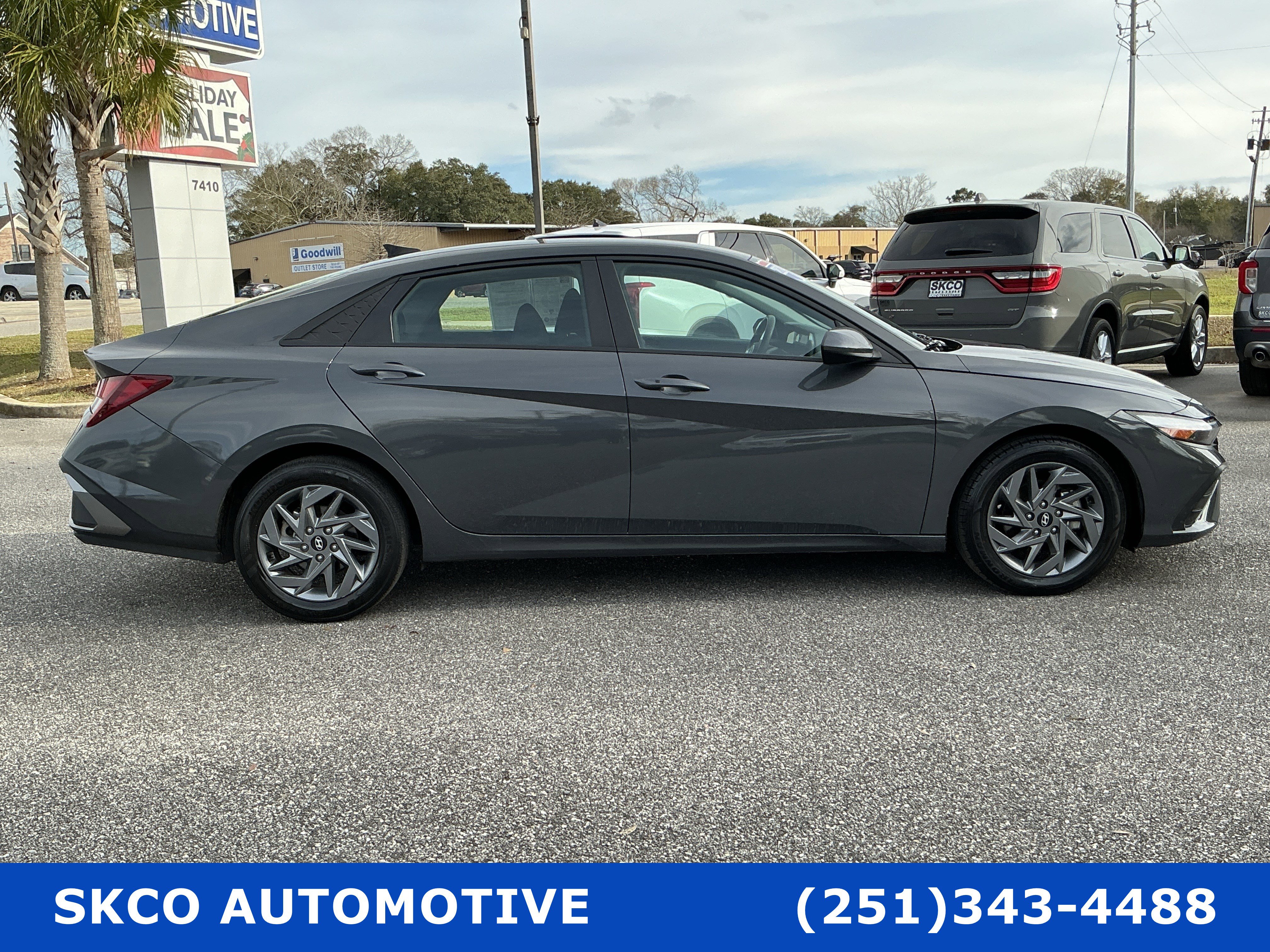 Used 2024 Hyundai Elantra SEL FWD image 6