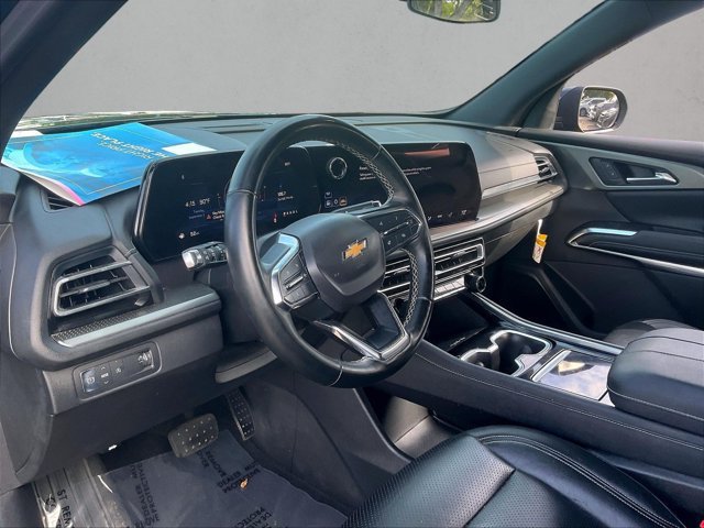 Used 2024 Chevrolet Traverse LT FWD image 11