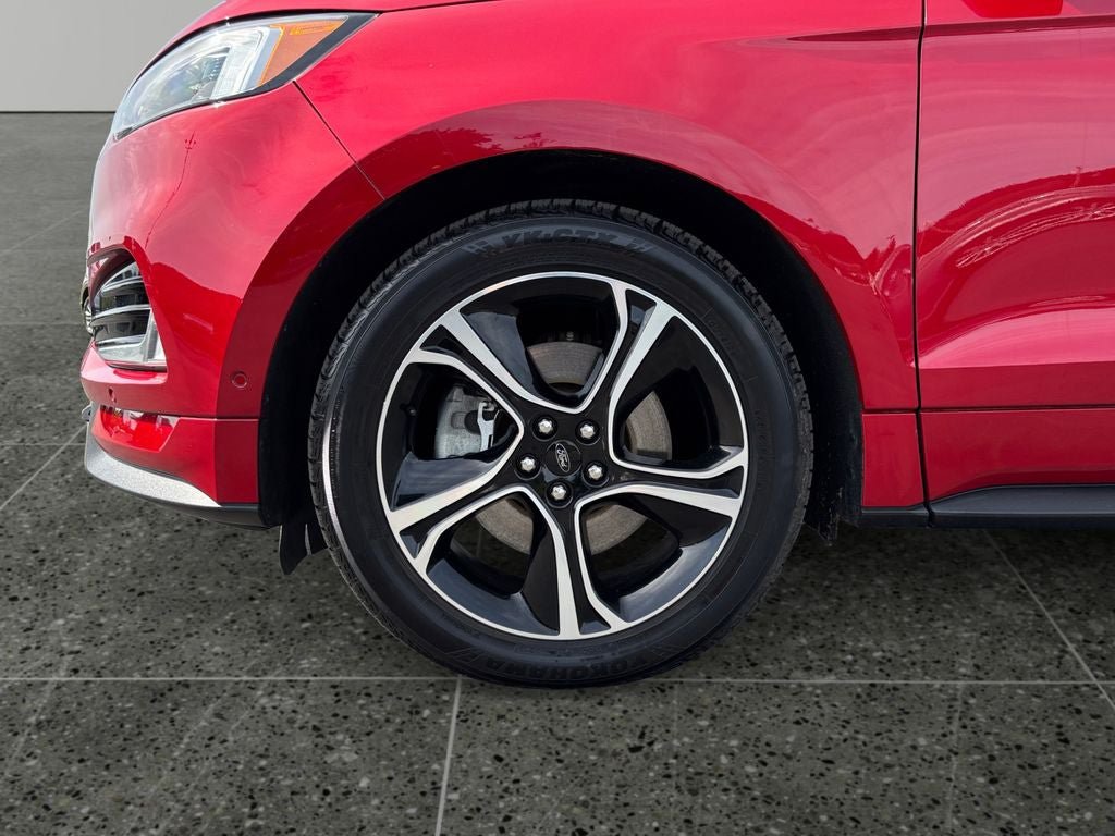 Used 2020 Ford Edge ST w/ Equipment Group 401A AWD/4WD image 4