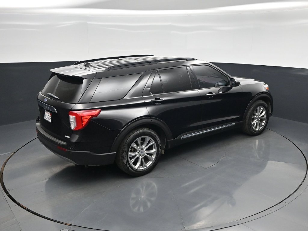 Used 2020 Ford Explorer XLT w/ Equipment Group 202A RWD image 39