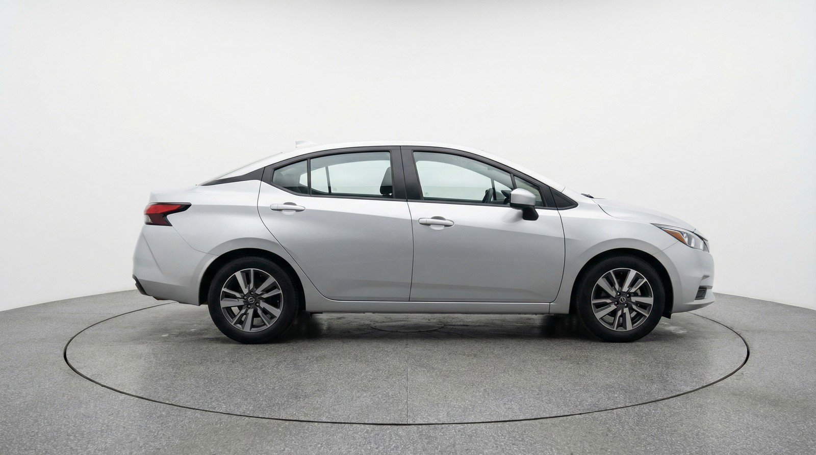 Used 2025 Nissan Versa SV FWD image 11