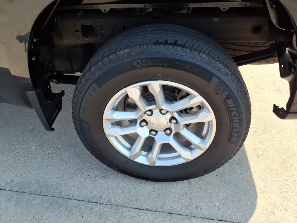Used 2024 Chevrolet Silverado 1500 LT AWD/4WD image 22