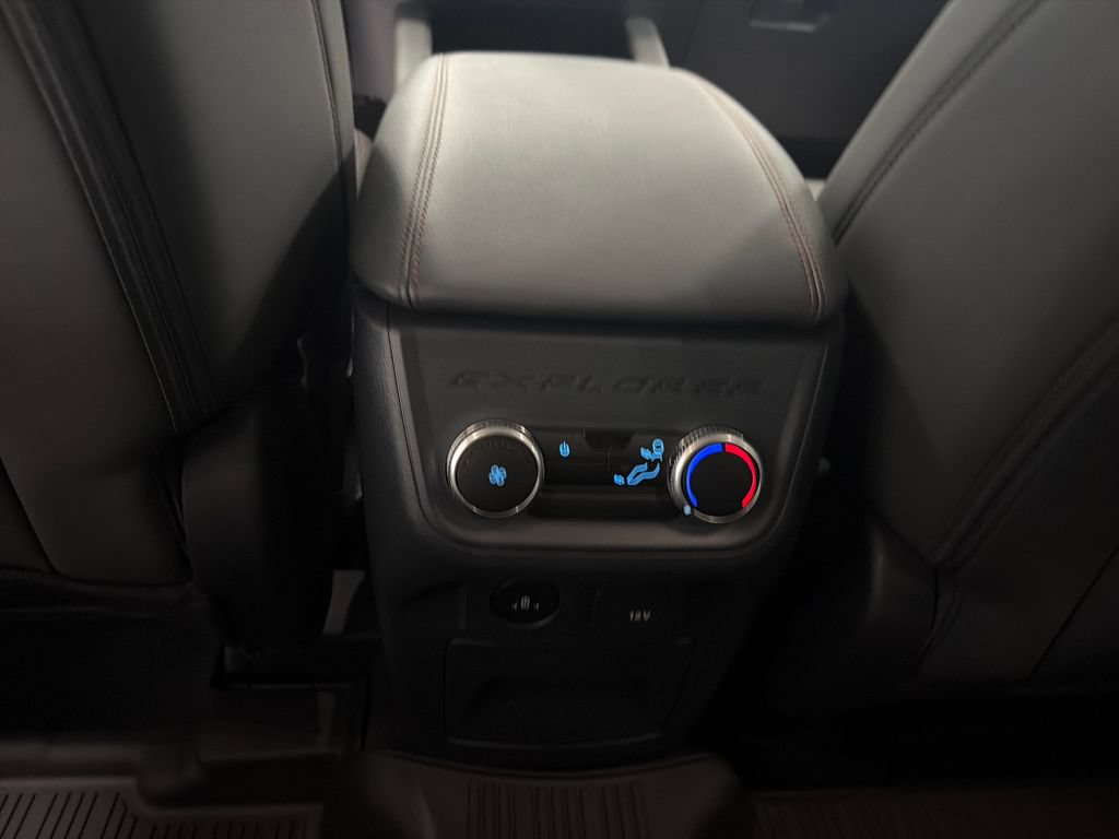 New 2026 Ford Explorer Active w/ Active Comfort Package RWD image 15