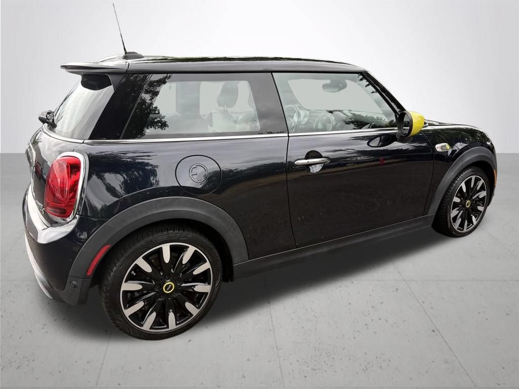 Used 2020 MINI Cooper SE w/ 8.8" Touchscreen Nav Package FWD image 3
