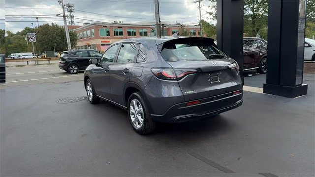 Used 2023 Honda HR-V LX image 7