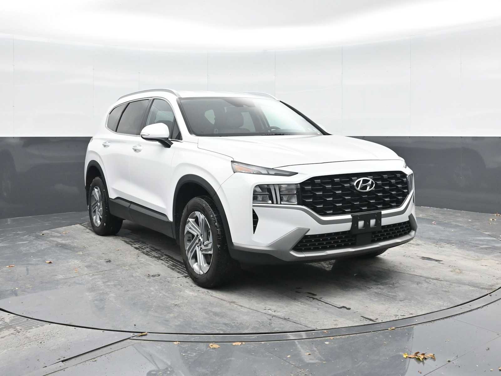 Used 2023 Hyundai Santa Fe SEL image 6