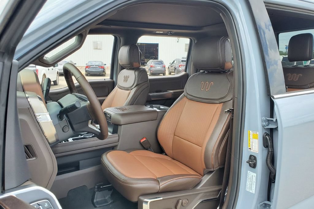 New 2026 Ford F250 King Ranch w/ Chrome Package AWD/4WD image 5