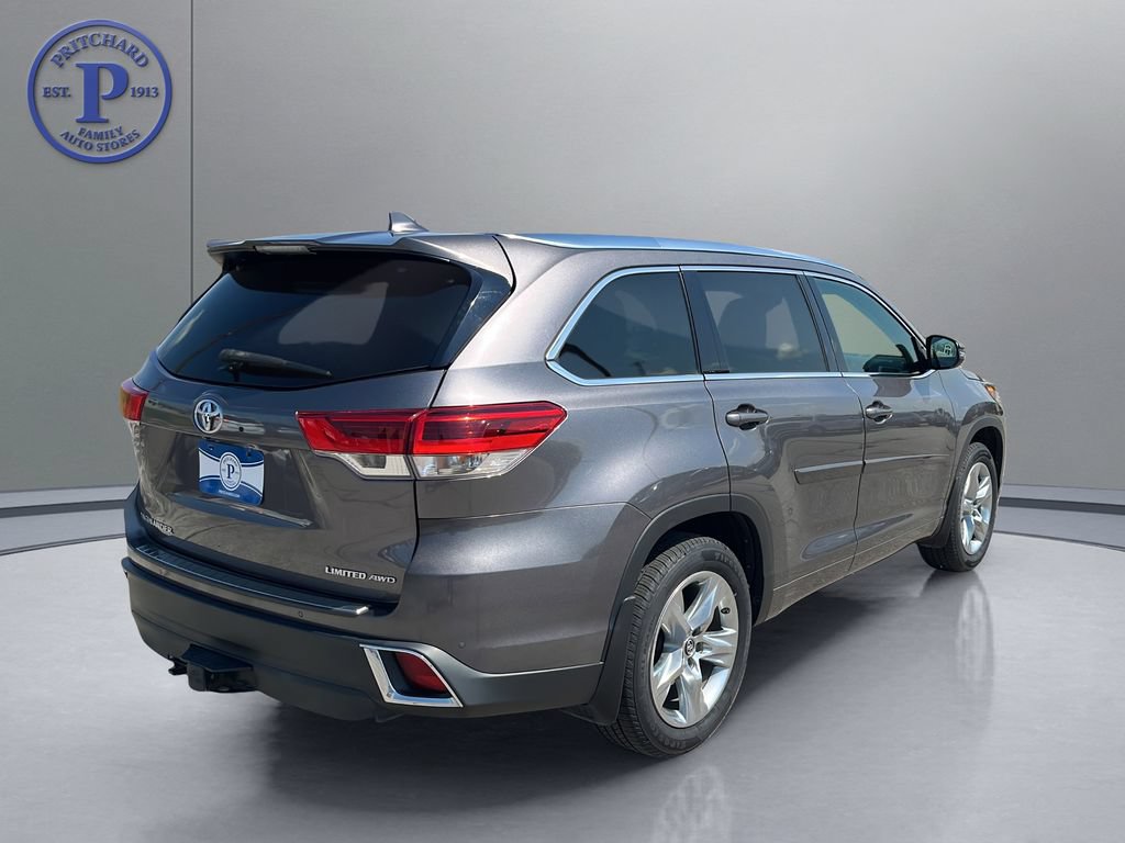 Used 2018 Toyota Highlander Limited AWD/4WD image 7