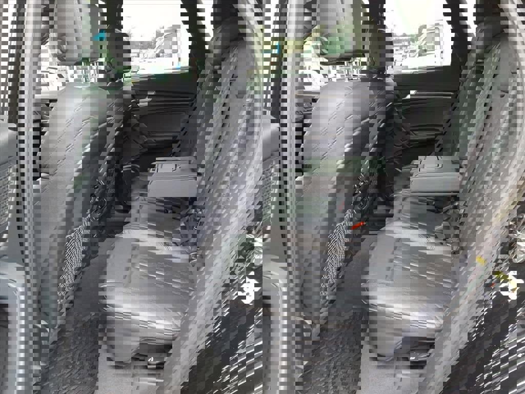 Used 2019 Audi SQ5 Premium Plus image 21