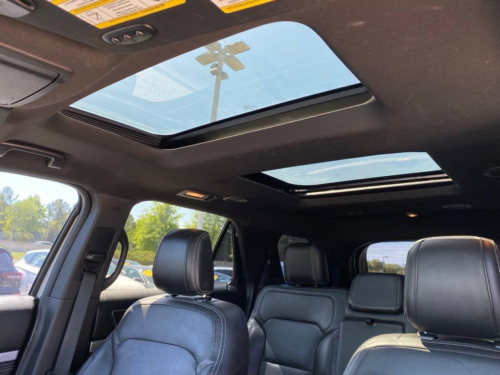Used 2018 Ford Explorer Limited w/ Equipment Group 301A AWD/4WD image 25