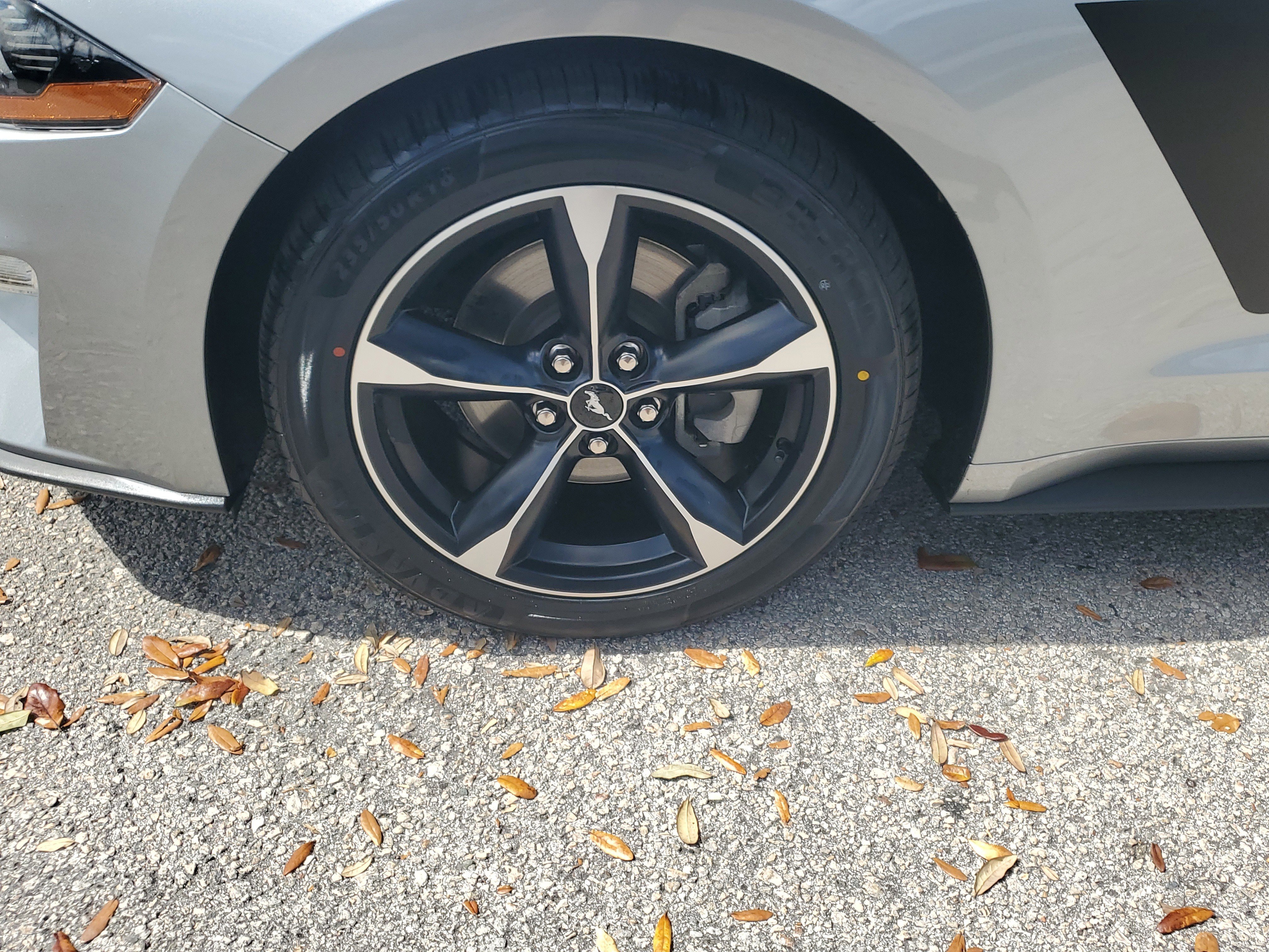 Certified 2021 Ford Mustang Coupe image 5