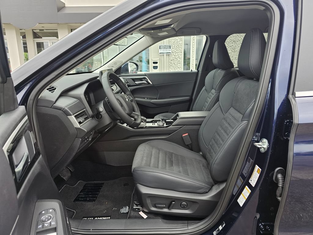 New 2026 Mitsubishi Outlander SE AWD/4WD image 17