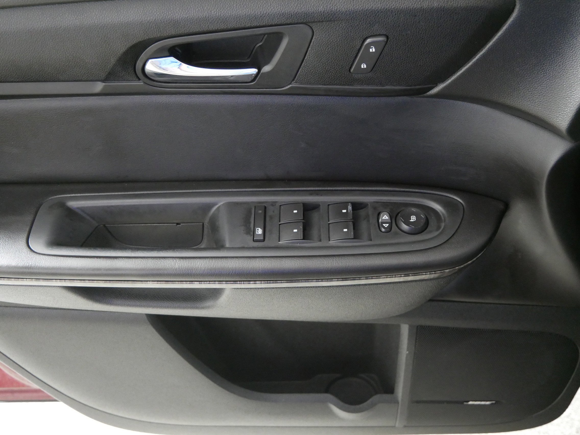 Used 2015 GMC Acadia SLT AWD/4WD image 19