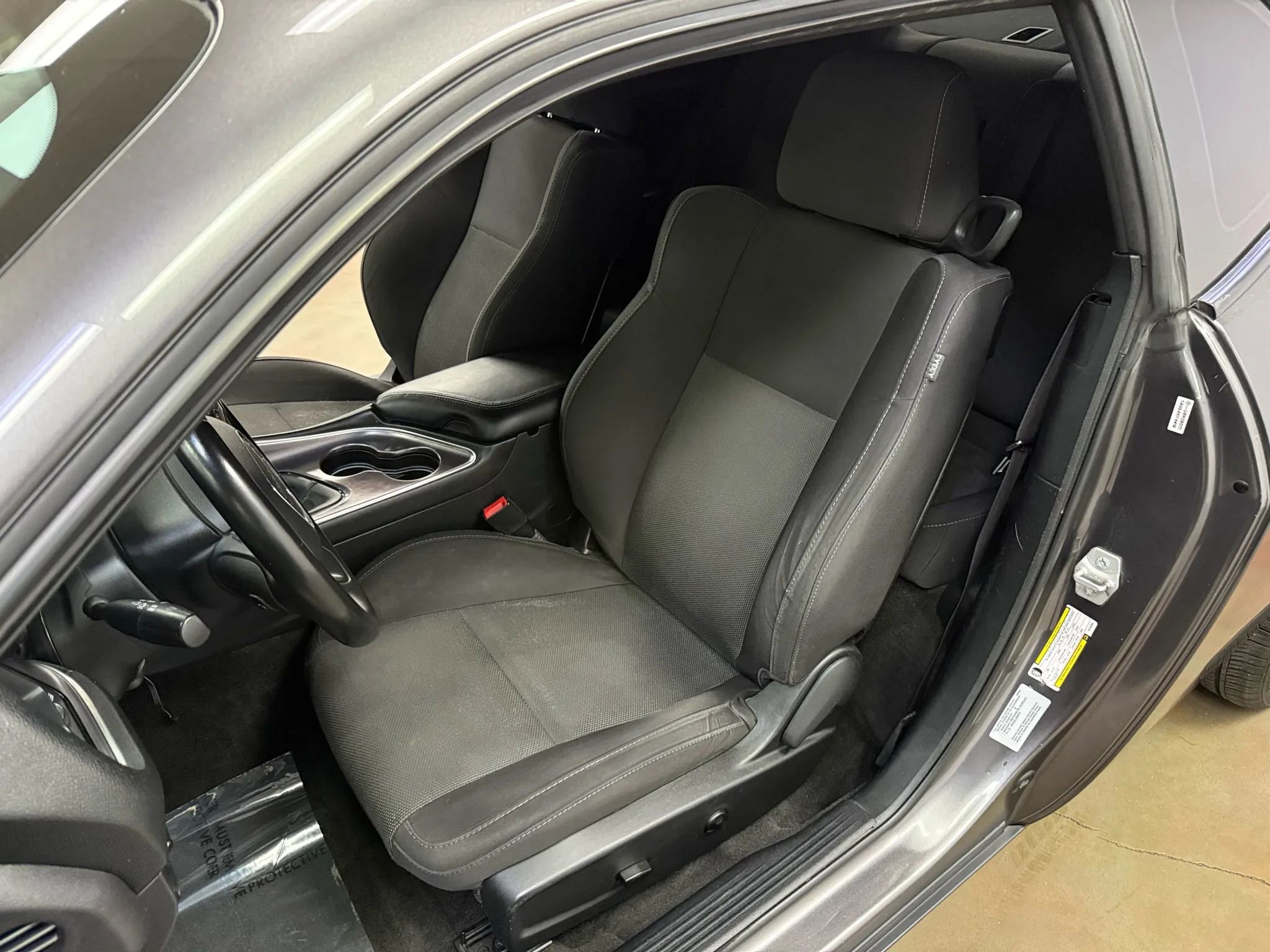 Used 2015 Dodge Challenger R/T Scat Pack w/ Driver Convenience Group image 11