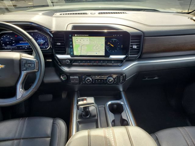 Certified 2025 Chevrolet Silverado 1500 High Country w/ Technology Package AWD/4WD image 19