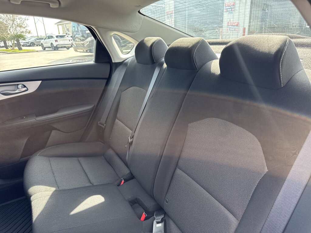 Certified 2024 Kia Forte LXS w/ LXS Technology Package image 25