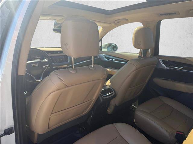 Used 2020 Cadillac XT6 Premium Luxury w/ Platinum Package AWD/4WD image 18