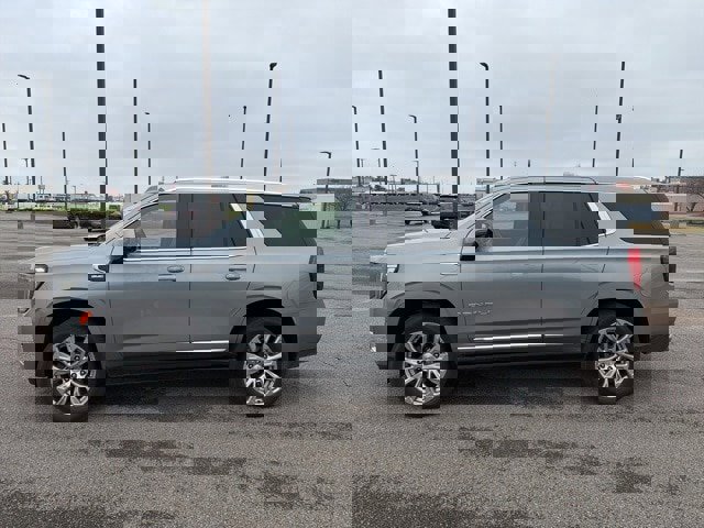 Used 2023 GMC Yukon Denali w/ Max Trailering Package image 3