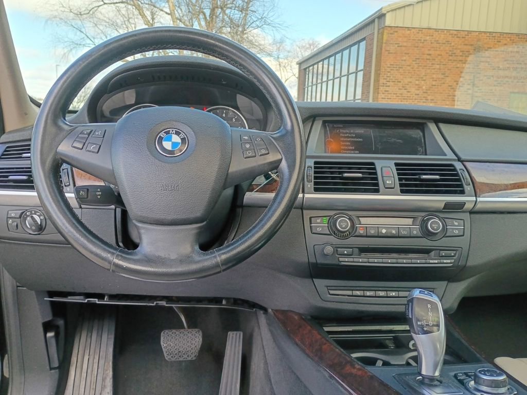Used 2012 BMW X5 xDrive35i image 24
