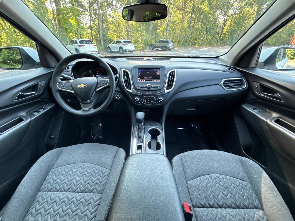 Used 2024 Chevrolet Equinox LT AWD/4WD image 13
